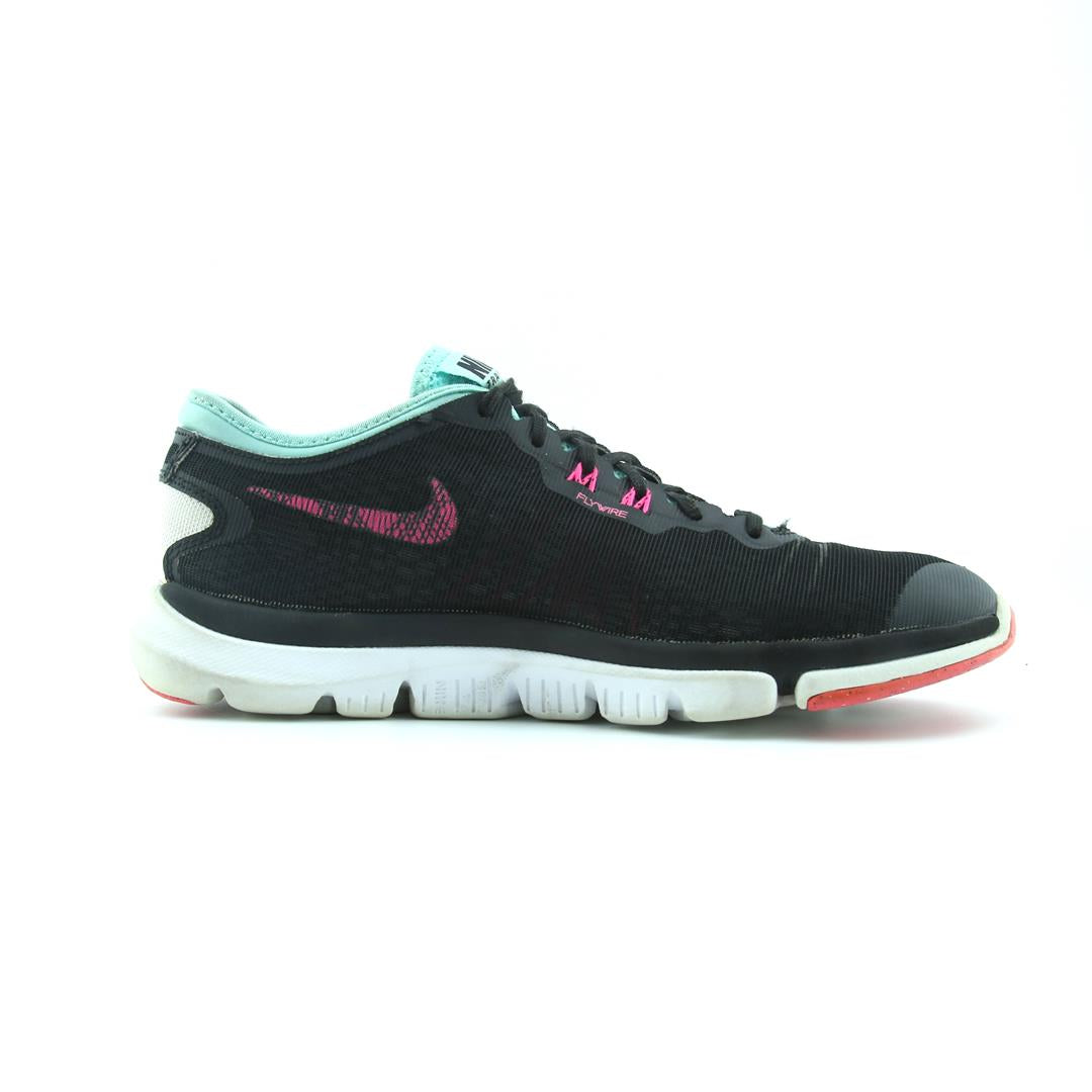 NIKE FLEX SUPREME TR 4