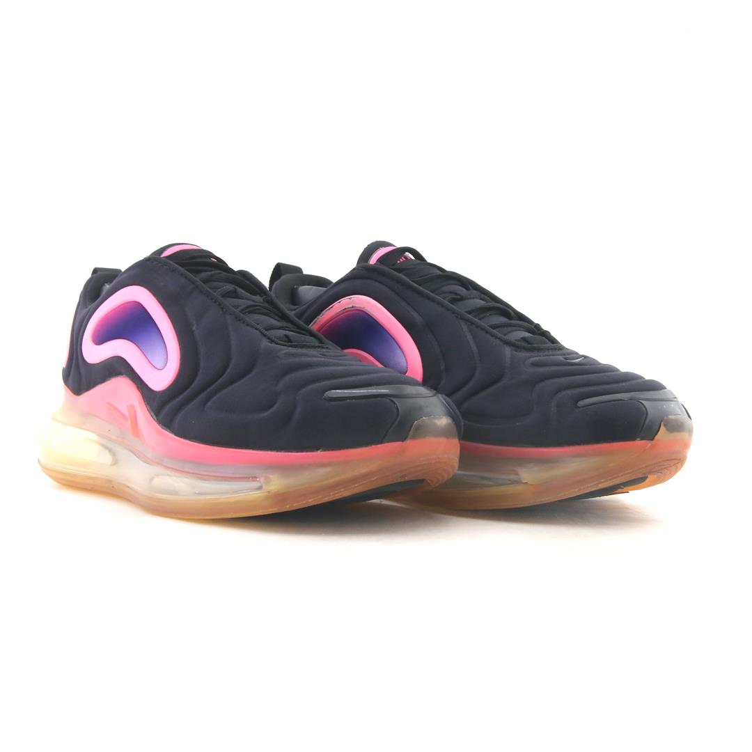 NIKE AIR MAX 720