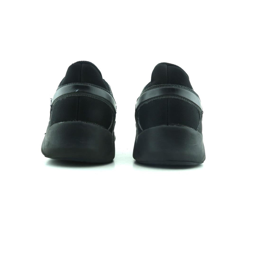 NIKE  LEGEND ESSENTIAL 2