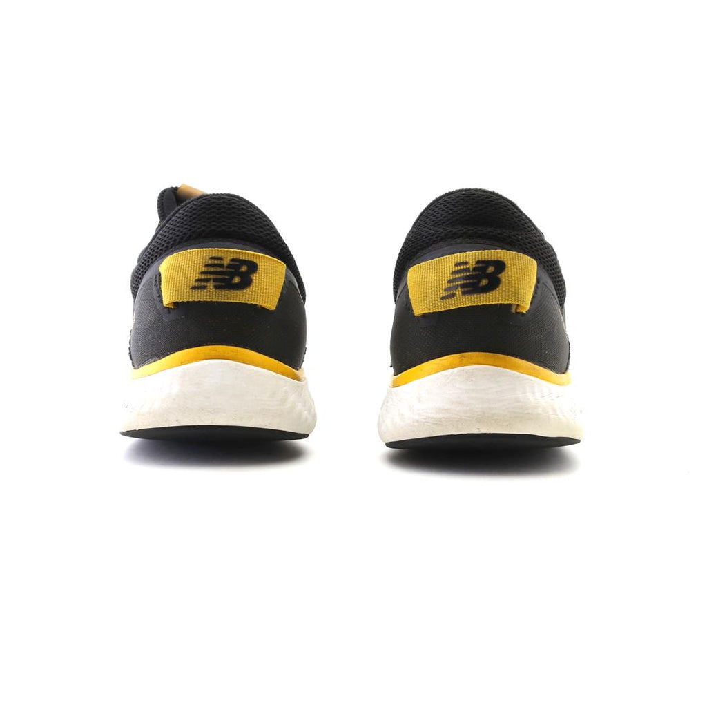 NEW BALANCE  FRESH FOAM VERO RACER V1