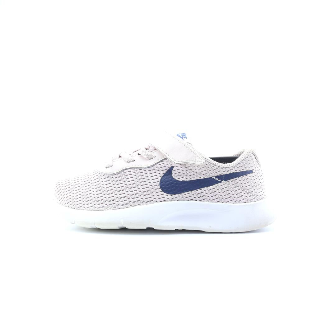 NIKE TANJUN