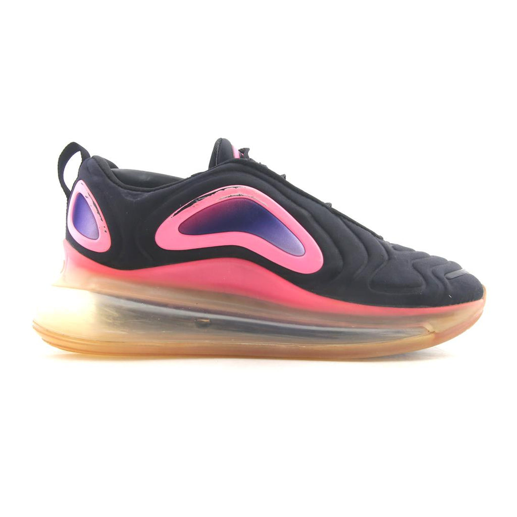 NIKE AIR MAX 720