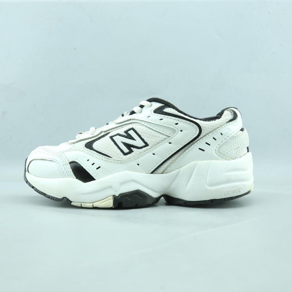 NEW BALANCE 452