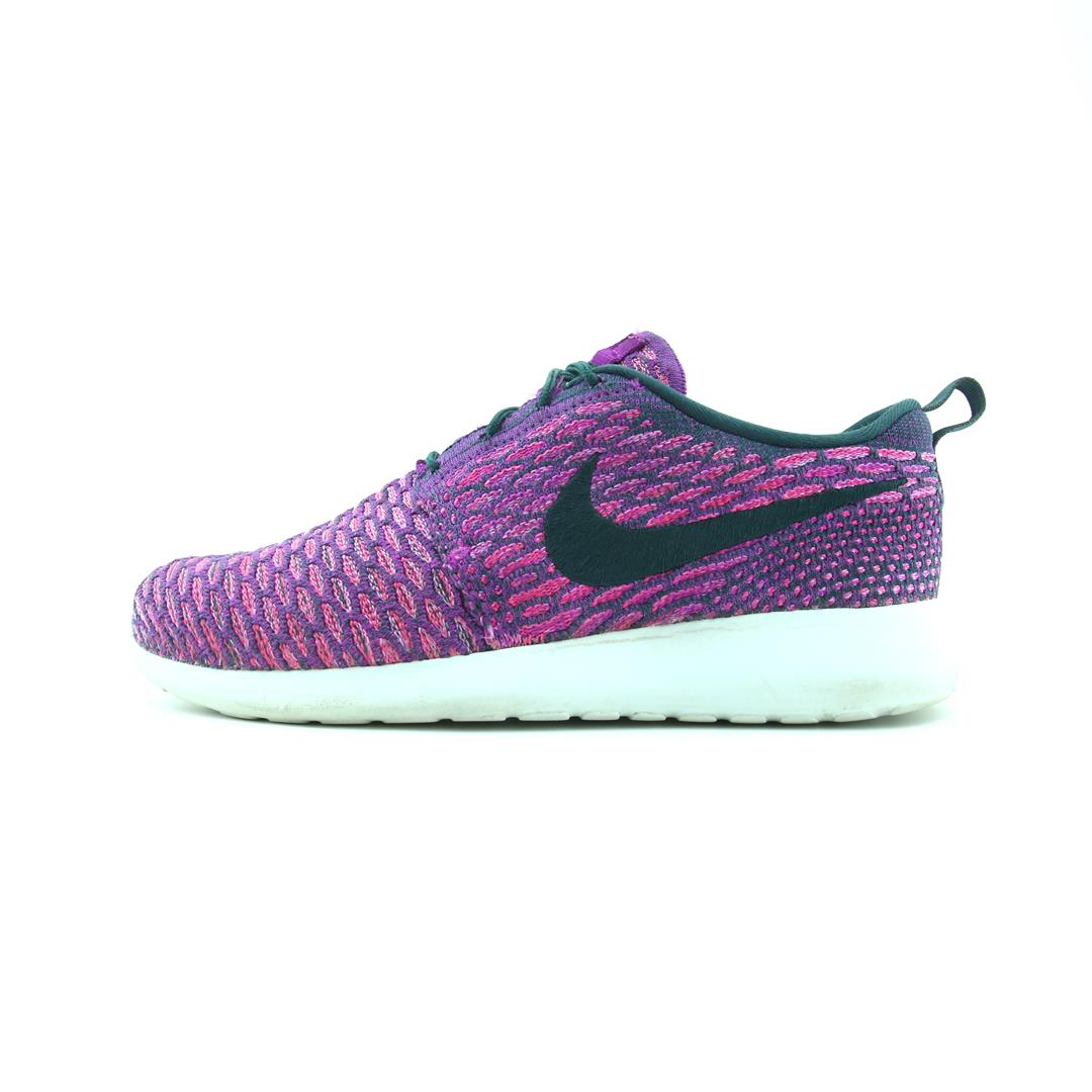 NIKE  ROSHE ONE FLYKNIT
