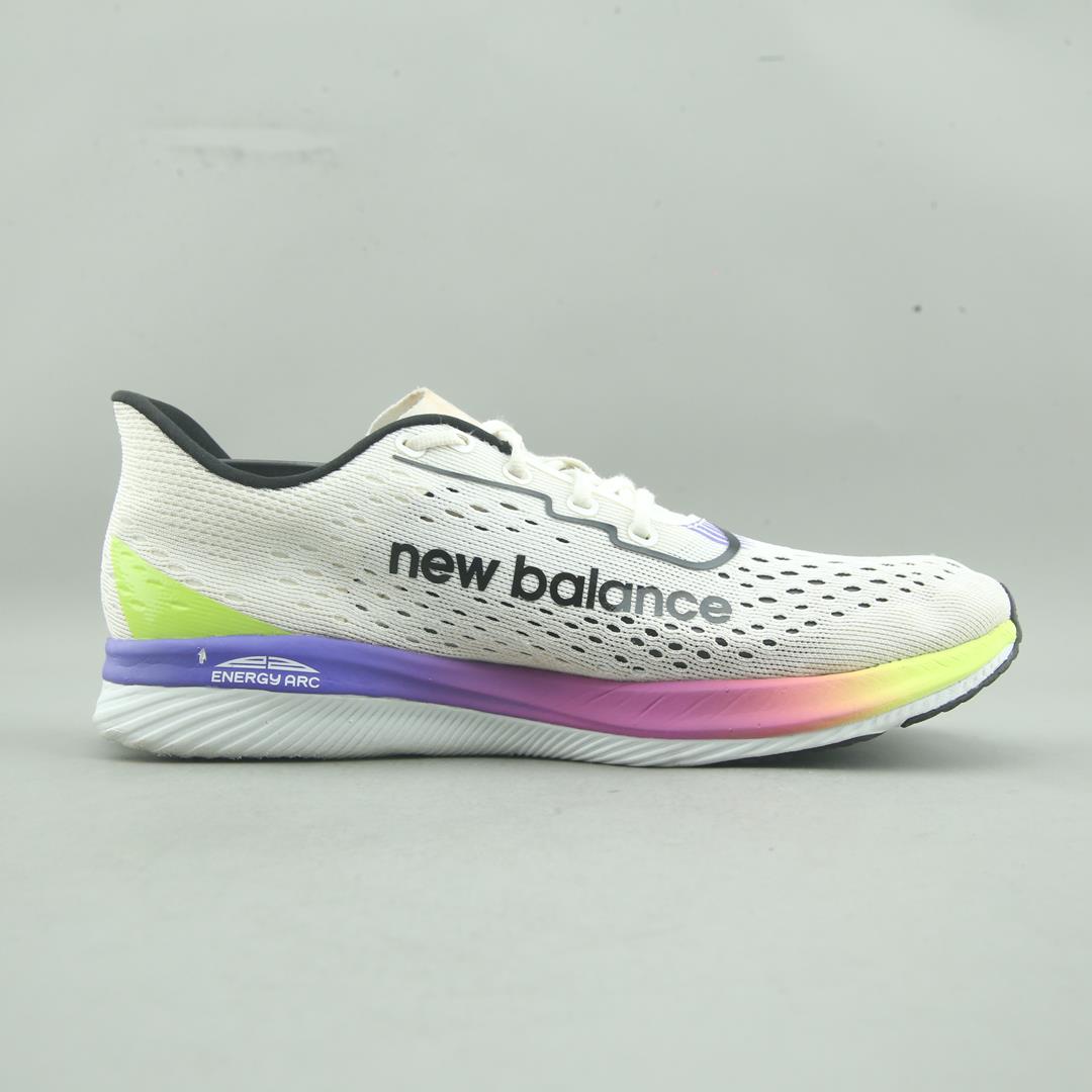 NEW BALANCE  FUELCELL SUPERCOMP PACER