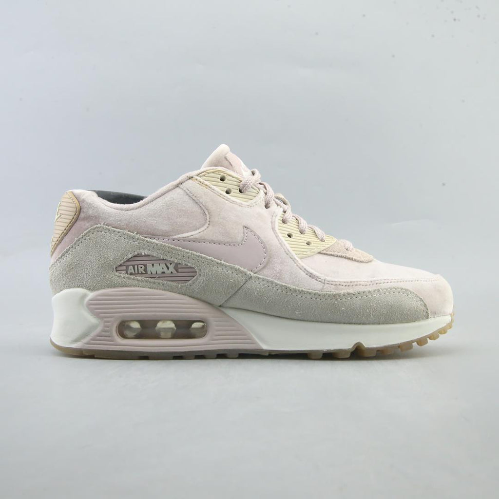 NIKE  AIR MAX 90 LX