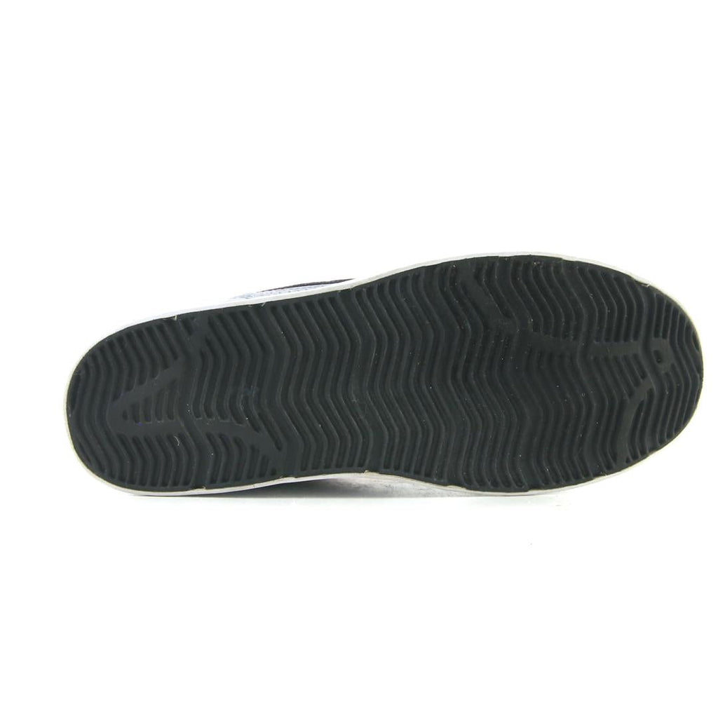 NIKE  RUCKUS LOW TOP