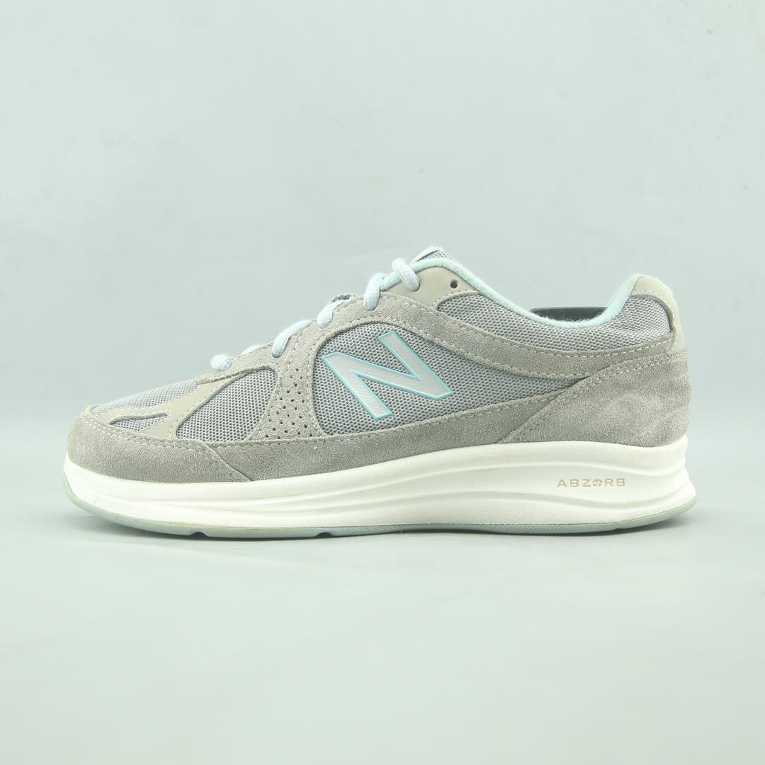 NEW BALANCE 877