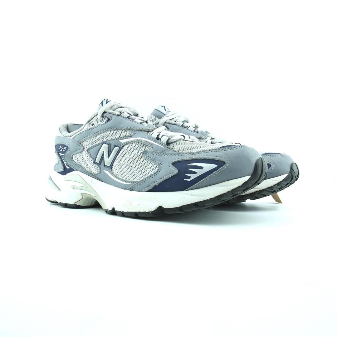 NEW BALANCE 725