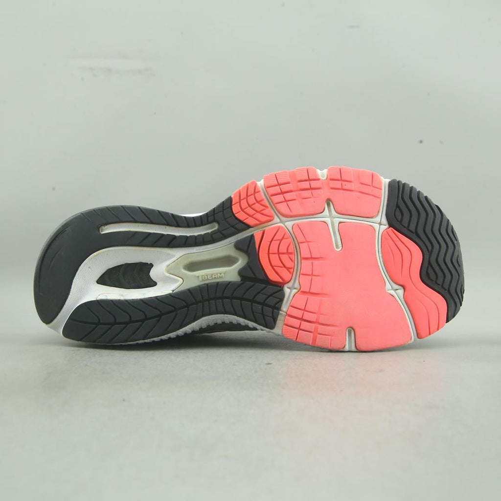 NEW BALANCE 860V9