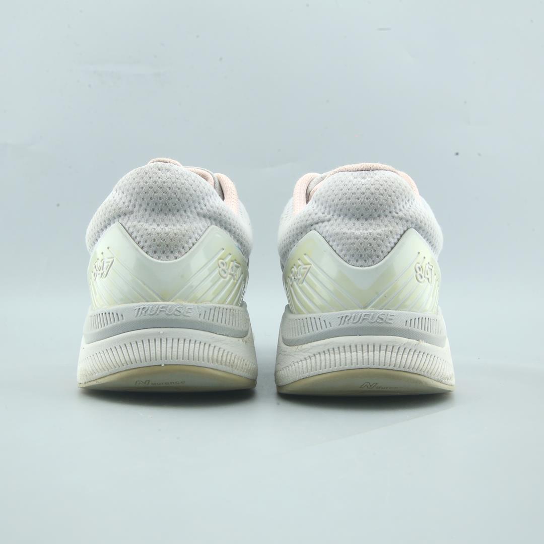 NEW BALANCE 847V4