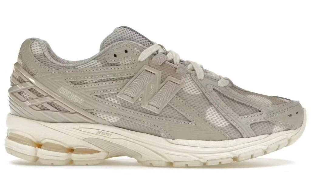 New Balance 1906R Polka Dot Moonrock