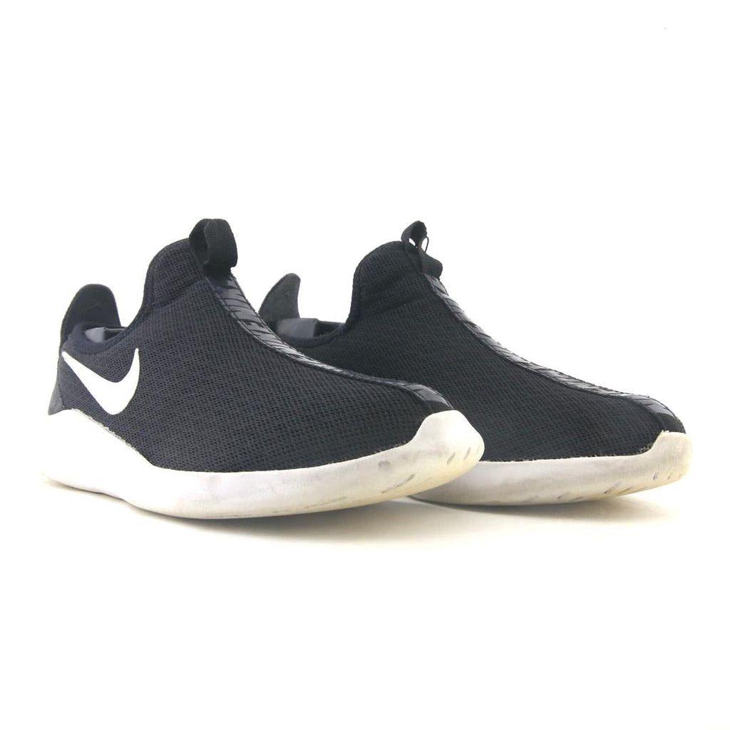 NIKE  VIALE SLP