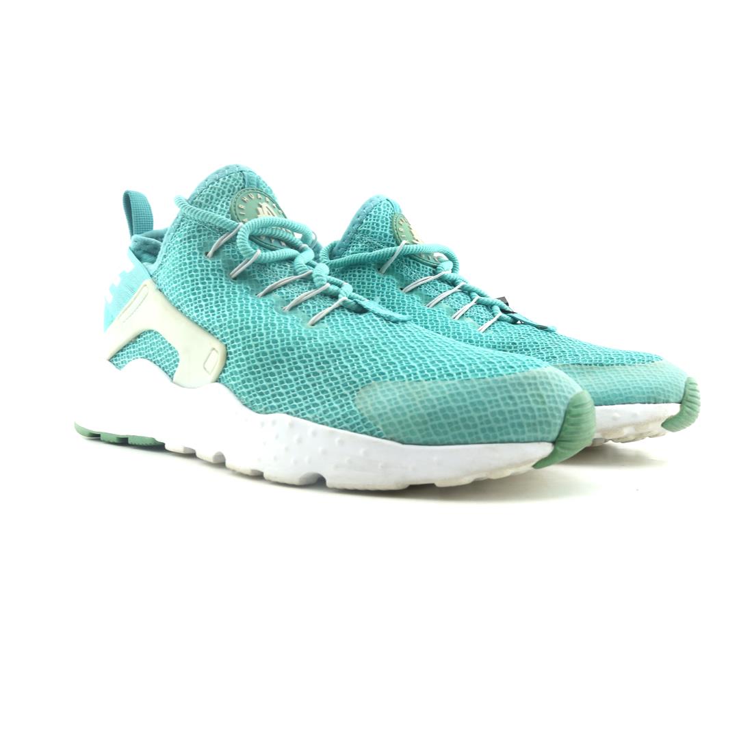 NIKE AIR HUARACHE
