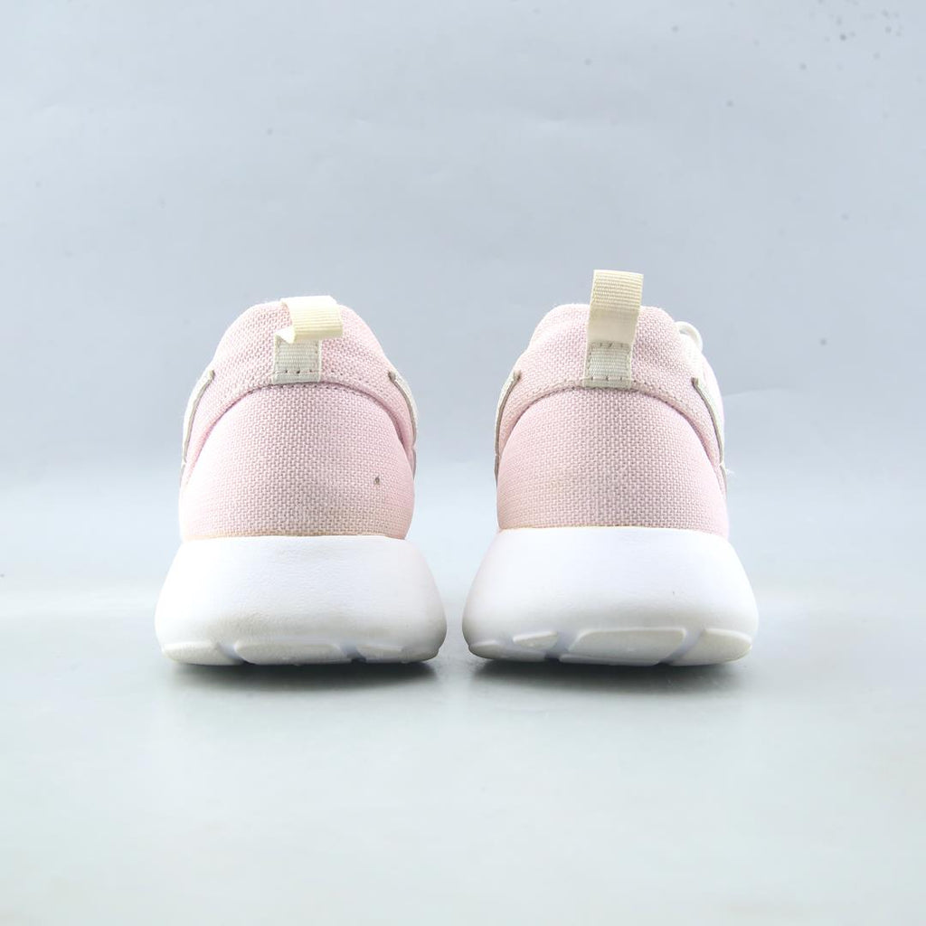 NIKE ROSHE ONE