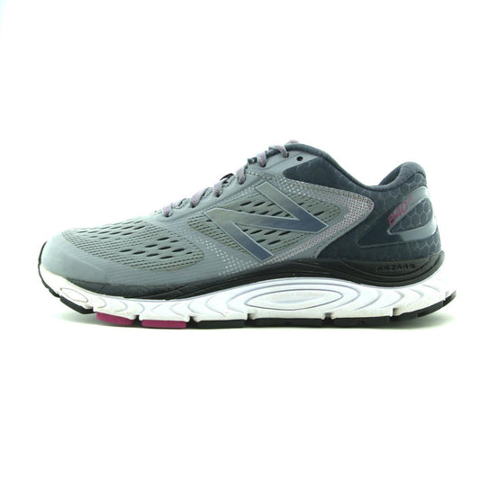 NEW BALANCE 840V4