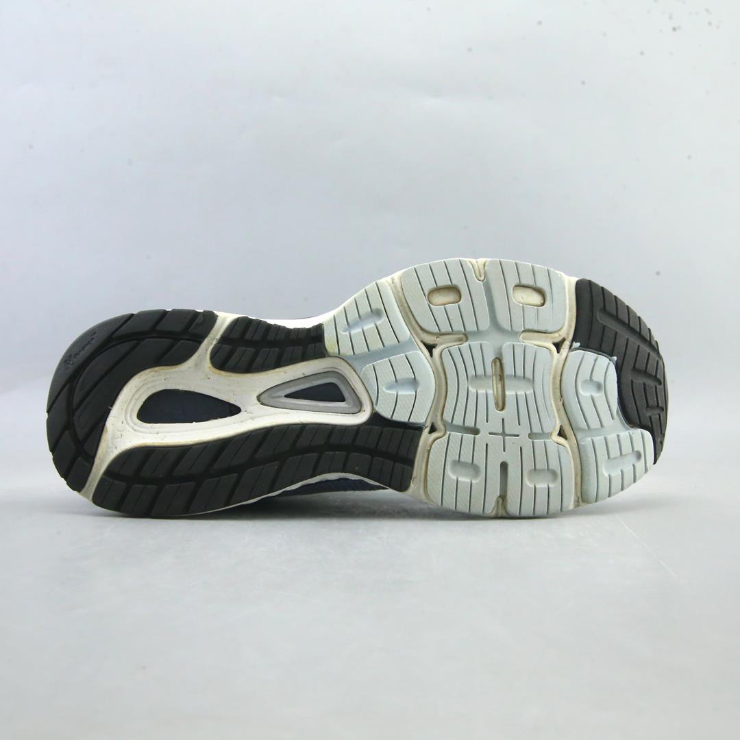 NEW BALANCE 880V9