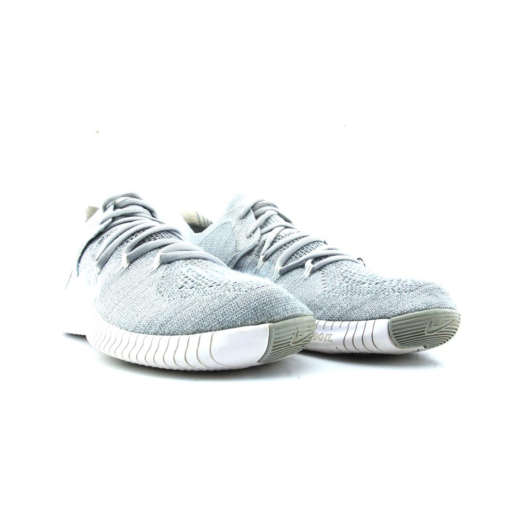 NIKE  FREE TR FLYKNIT 3
