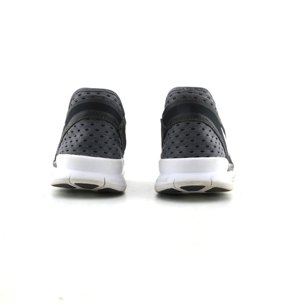 NIKE FREE TR FIT 5