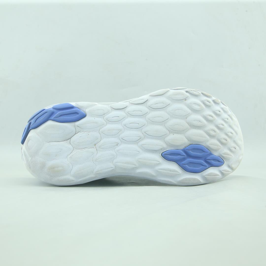 NEW BALANCE  FRESH FOAM ALTOH V1