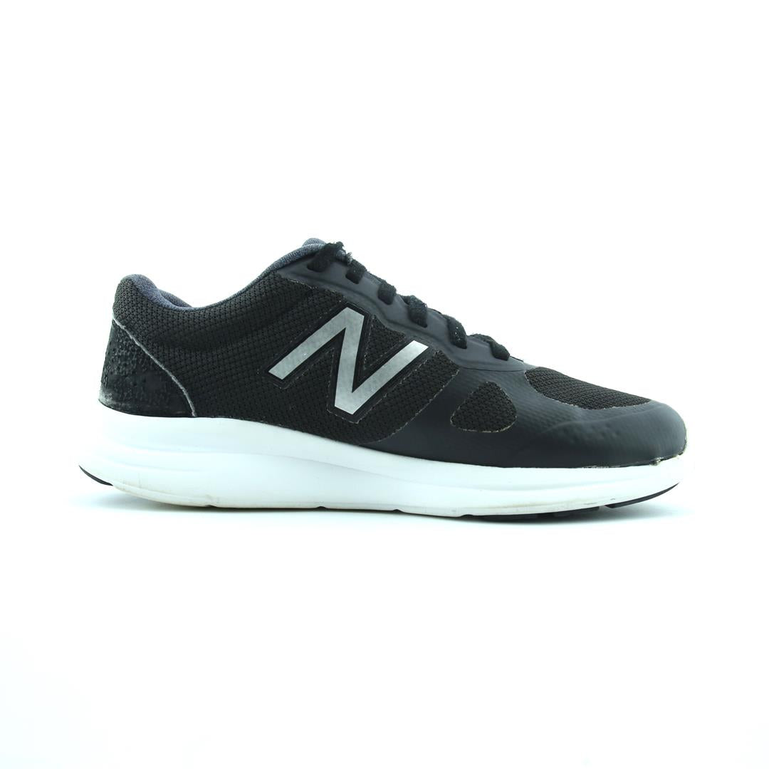 NEW BALANCE VERSI