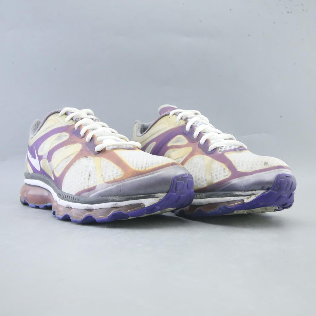 NIKE  AIR MAX 2011