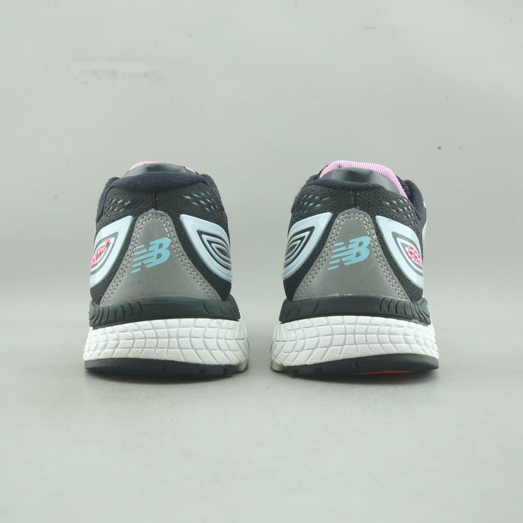 NEW BALANCE 880V7