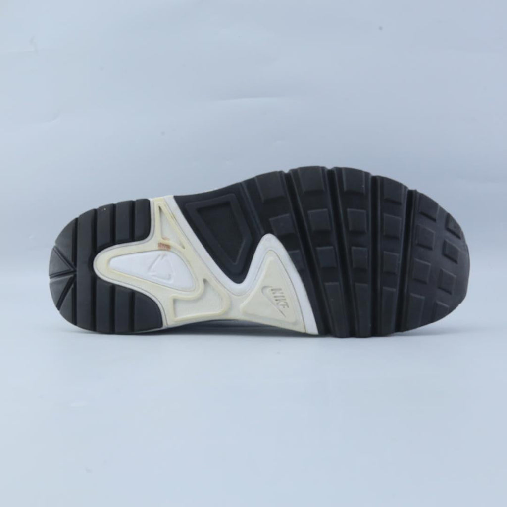 NIKE ATSUMA