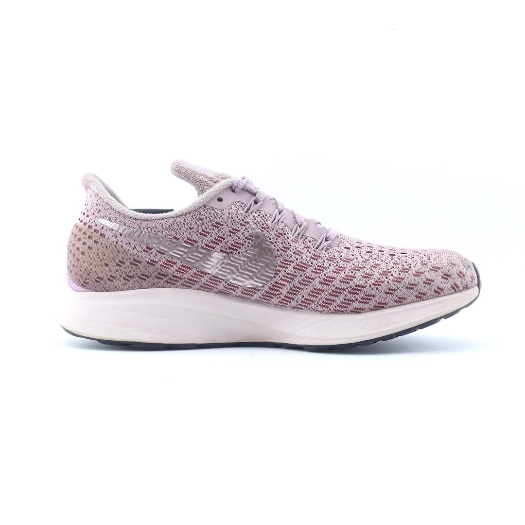 NIKE AIR ZOOM PEGASUS 35