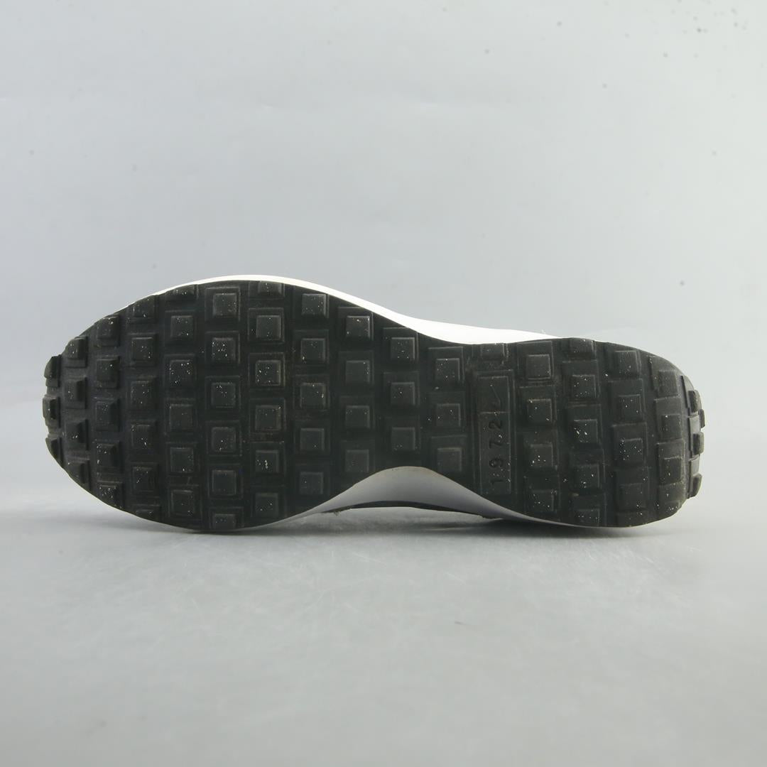 NIKE WAFFLE DEBUT