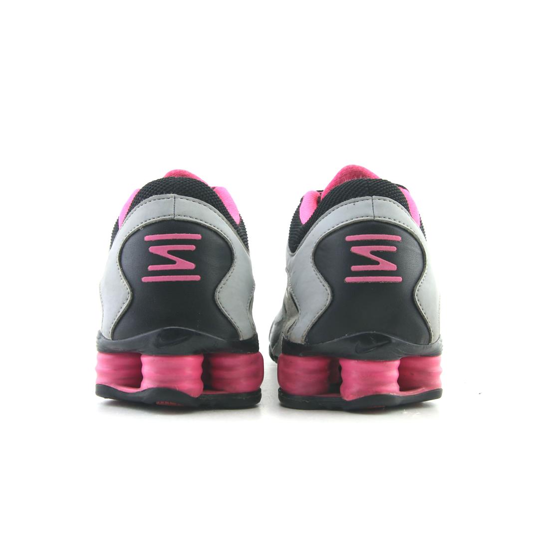 NIKE SHOX VAEDA