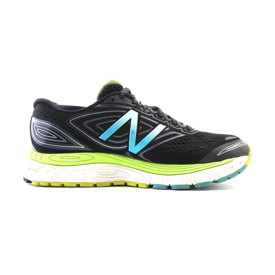 NEW BALANCE  880V7