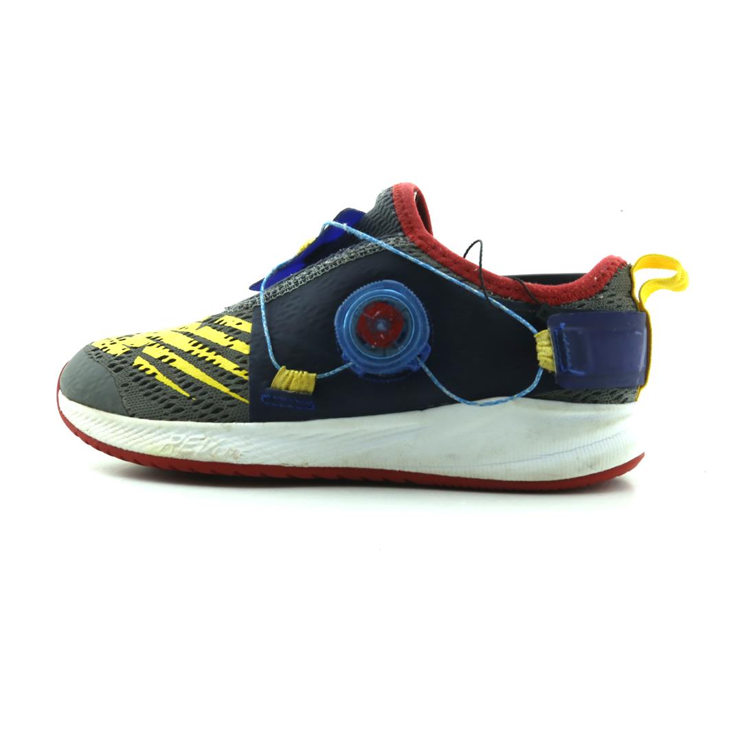 NEW BALANCE CORE REVEAL V2