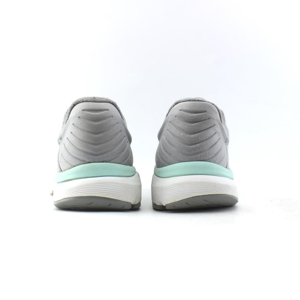 NEW BALANCE FRESH FOAM X 860V10