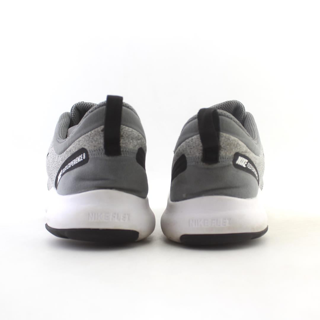 NIKE FLEX EXPERIENCE 8
