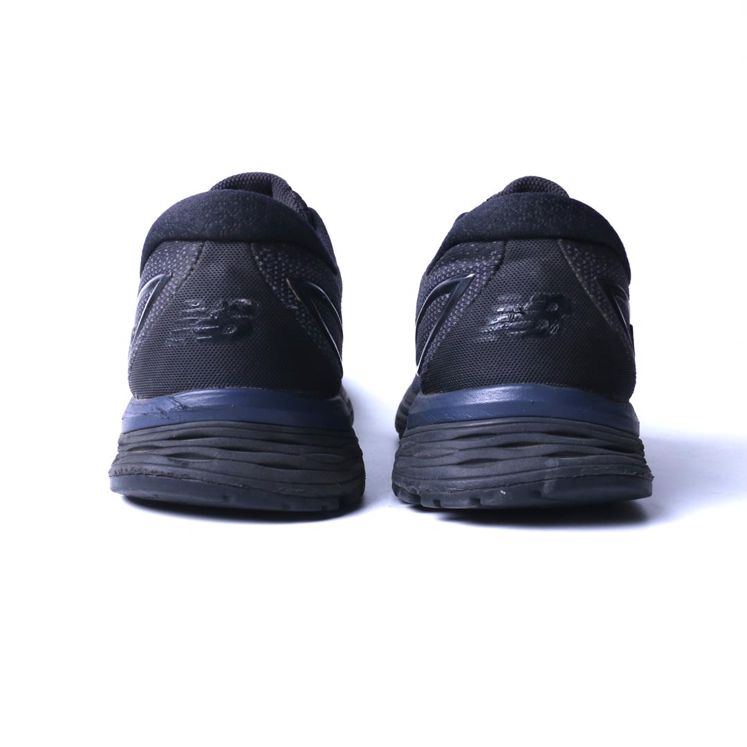 NEW BALANCE 880V9
