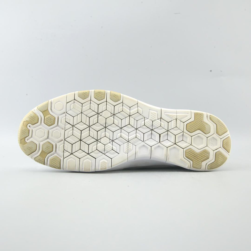 NIKE  FREE  TR FIT 5