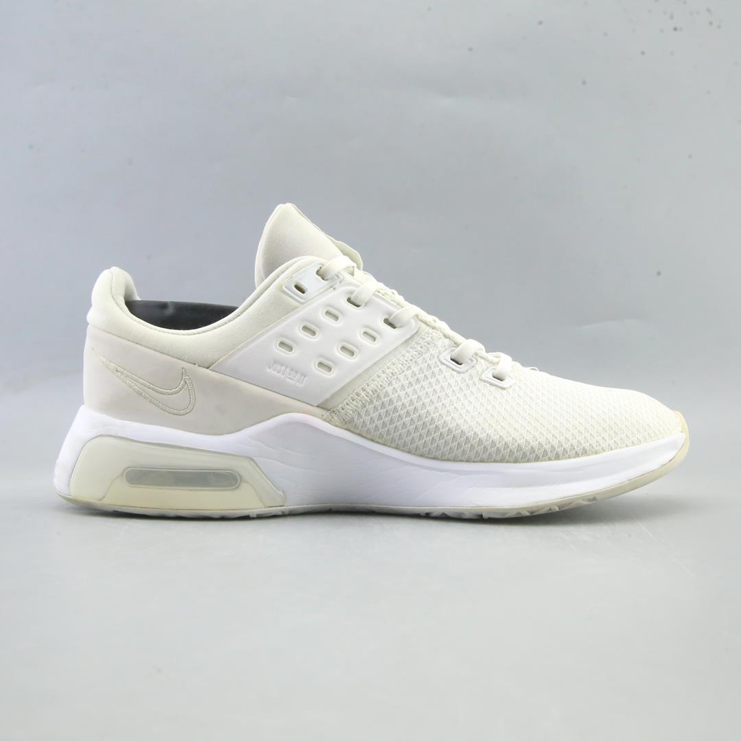NIKE AIR MAX BELLA TR 4