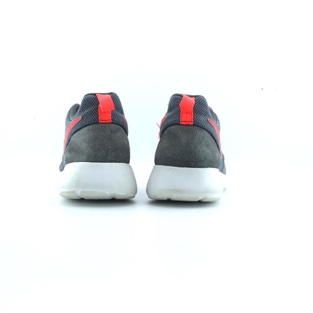 NIKE ROSHE RUN