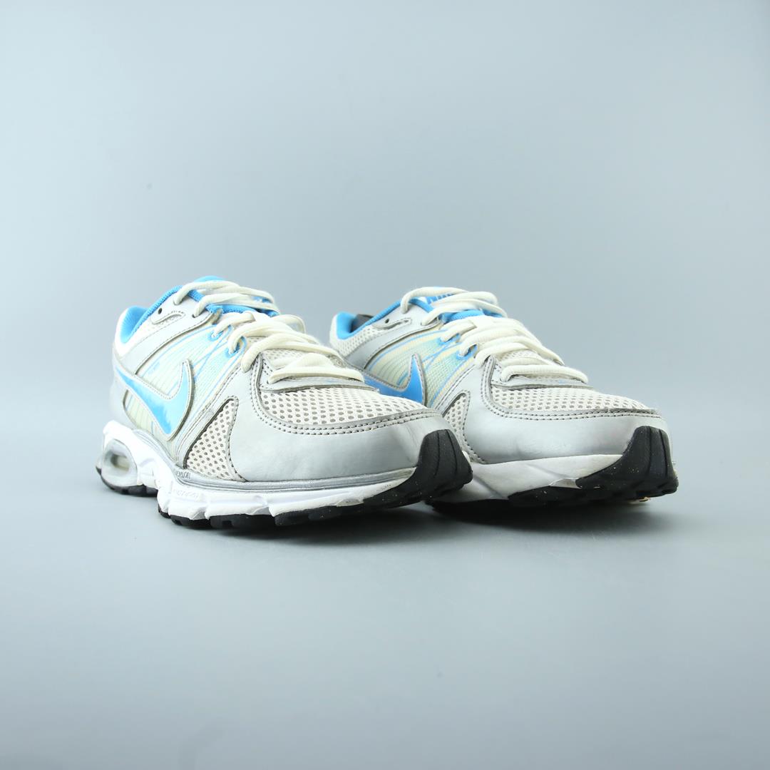 NIKE AIR MAX MOTO 9