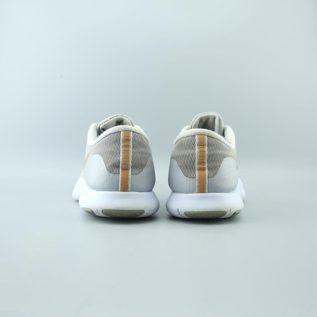 NIKE  FLEX CONTACT