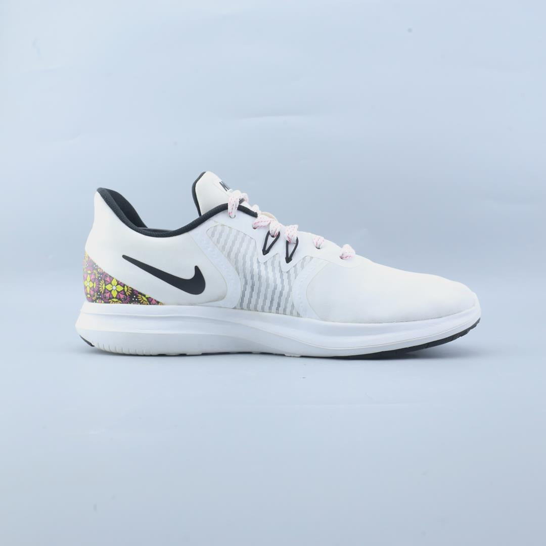 NIKE IN-SEASON TR 8