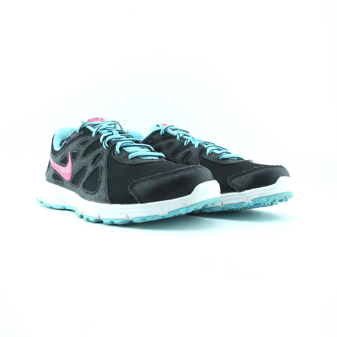NIKE REVOLUTION 2