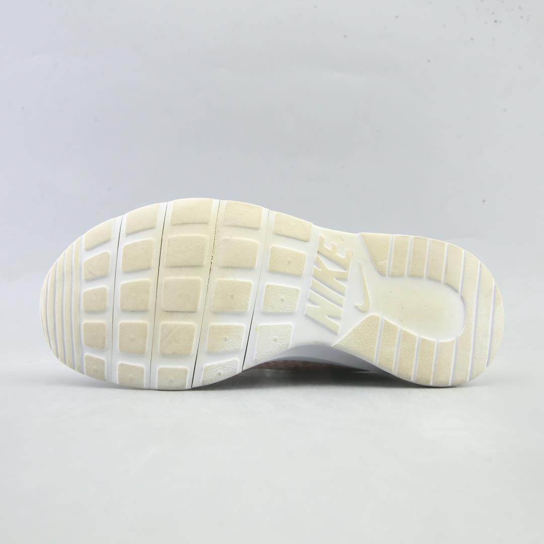 NIKE TANJUN