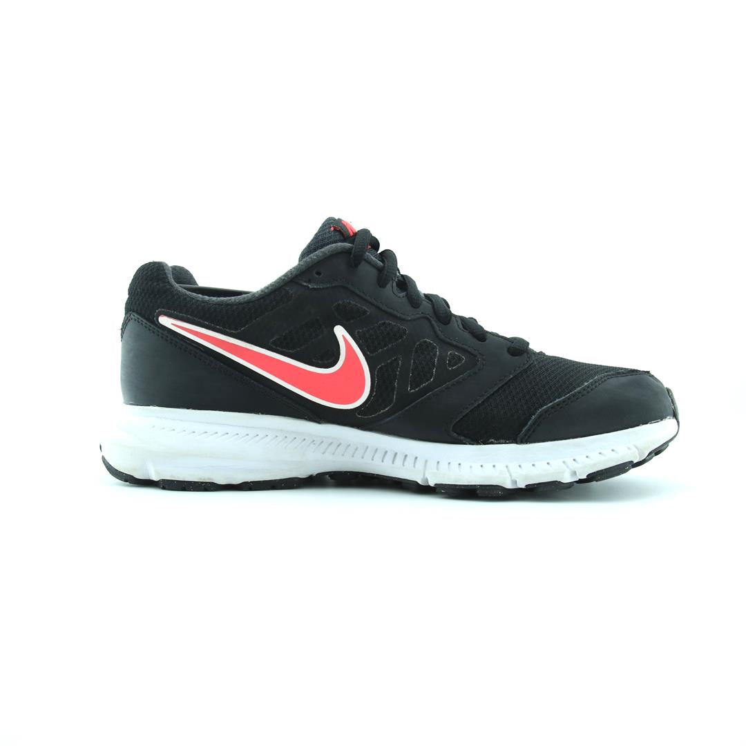NIKE  DOWNSHIFTER 6