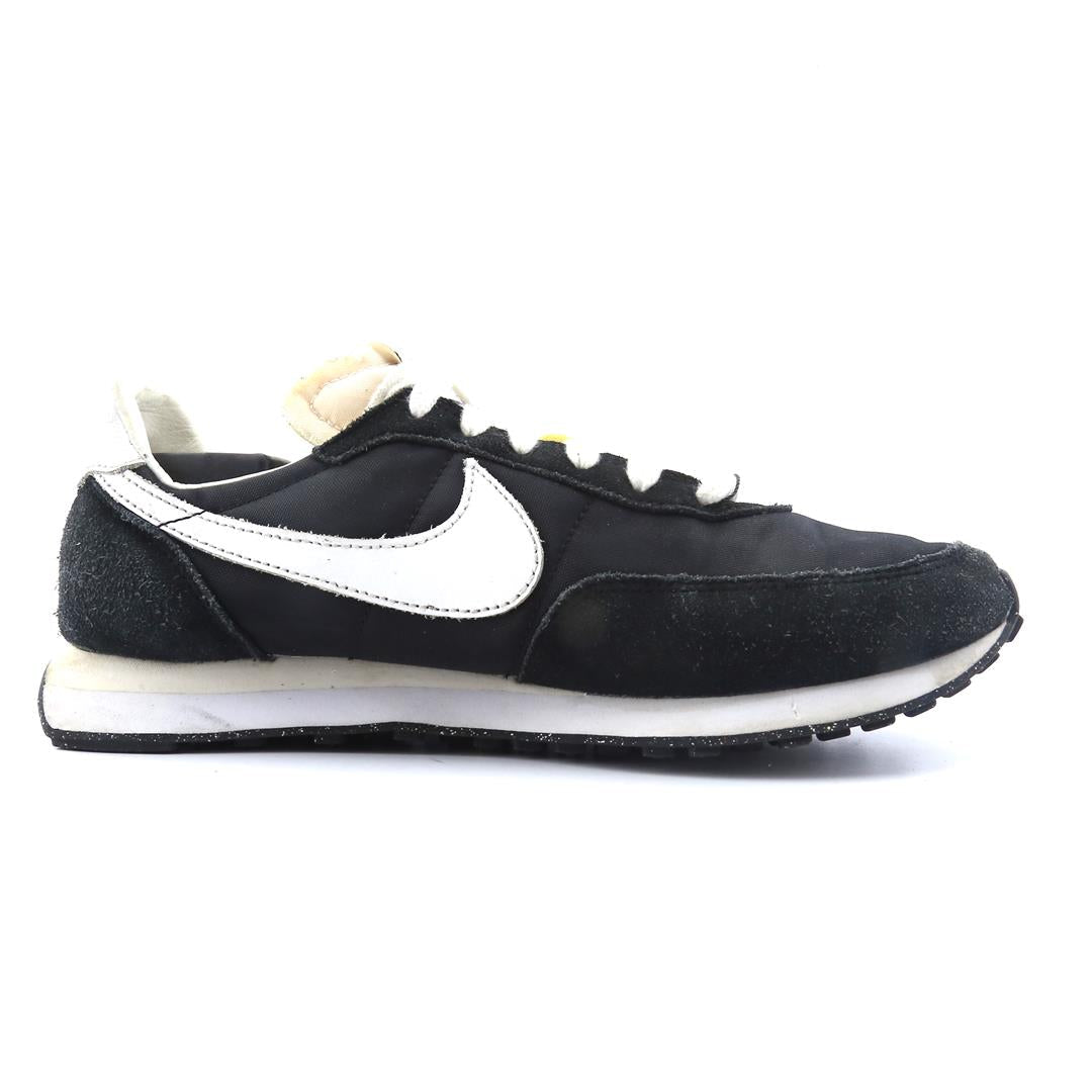 NIKE  WAFFLE TRAINER 2