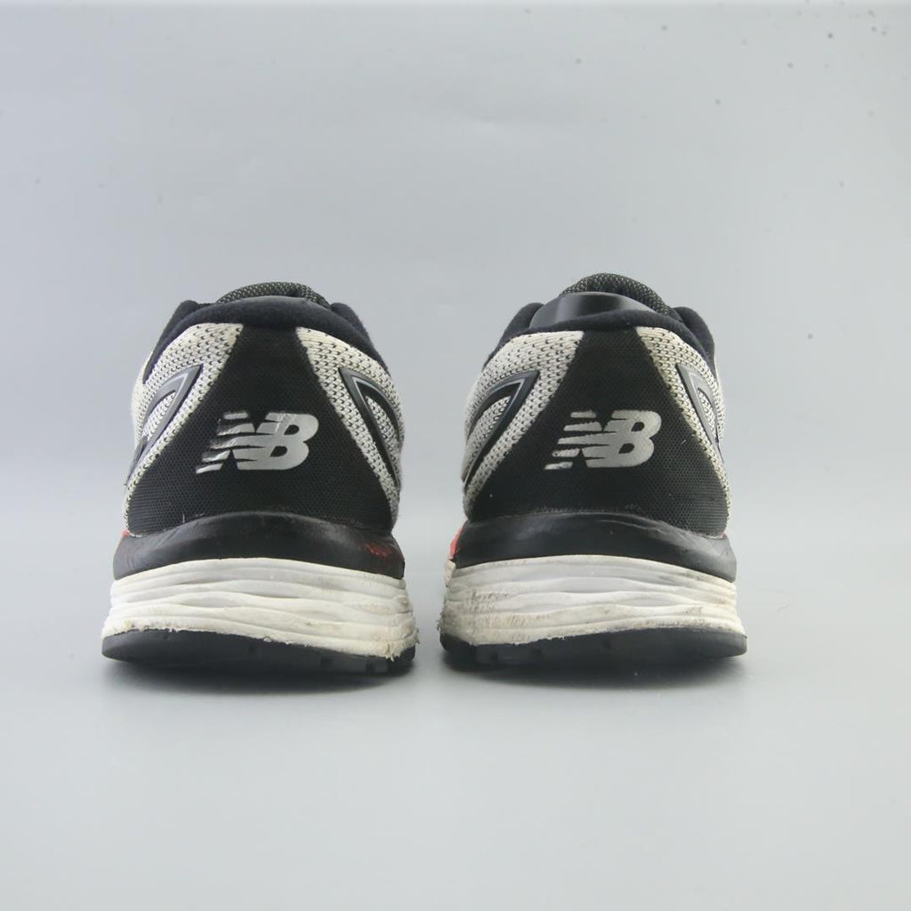 NEW BALANCE 880 V9