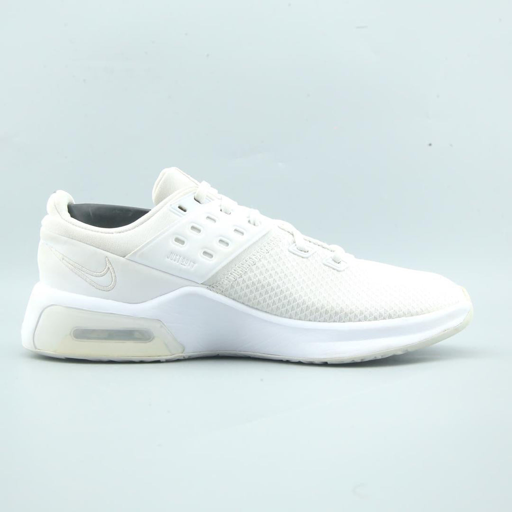 NIKE AIR MAX BELLA TR 4