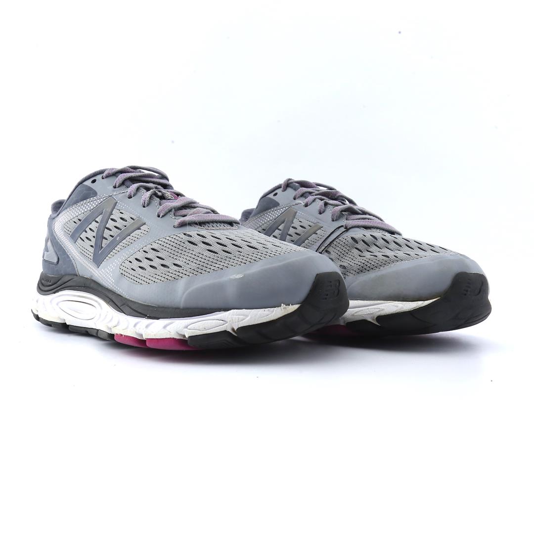 NEW BALANCE 840 V4