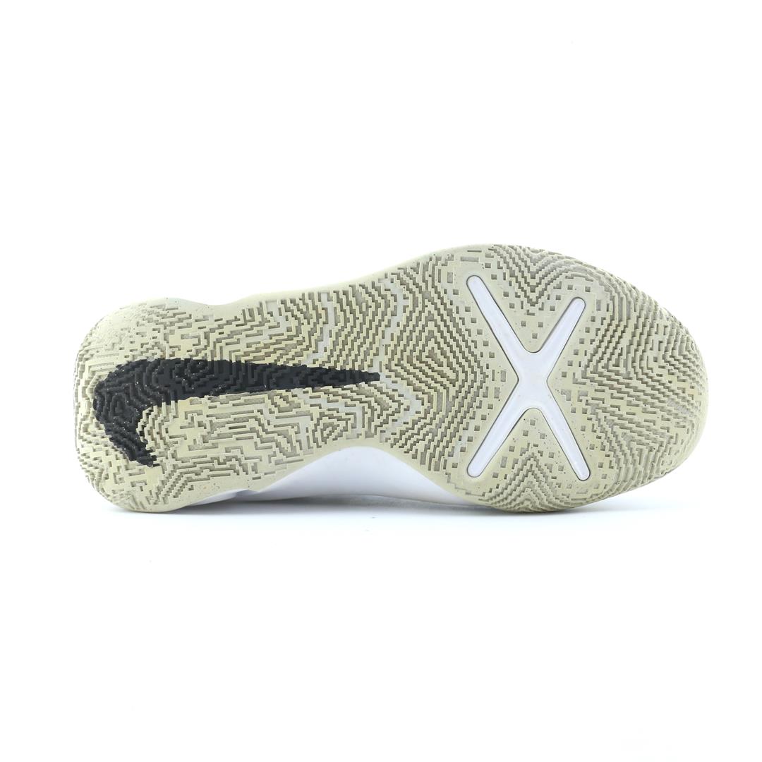 NIKE TEAM HUSTLE D 10